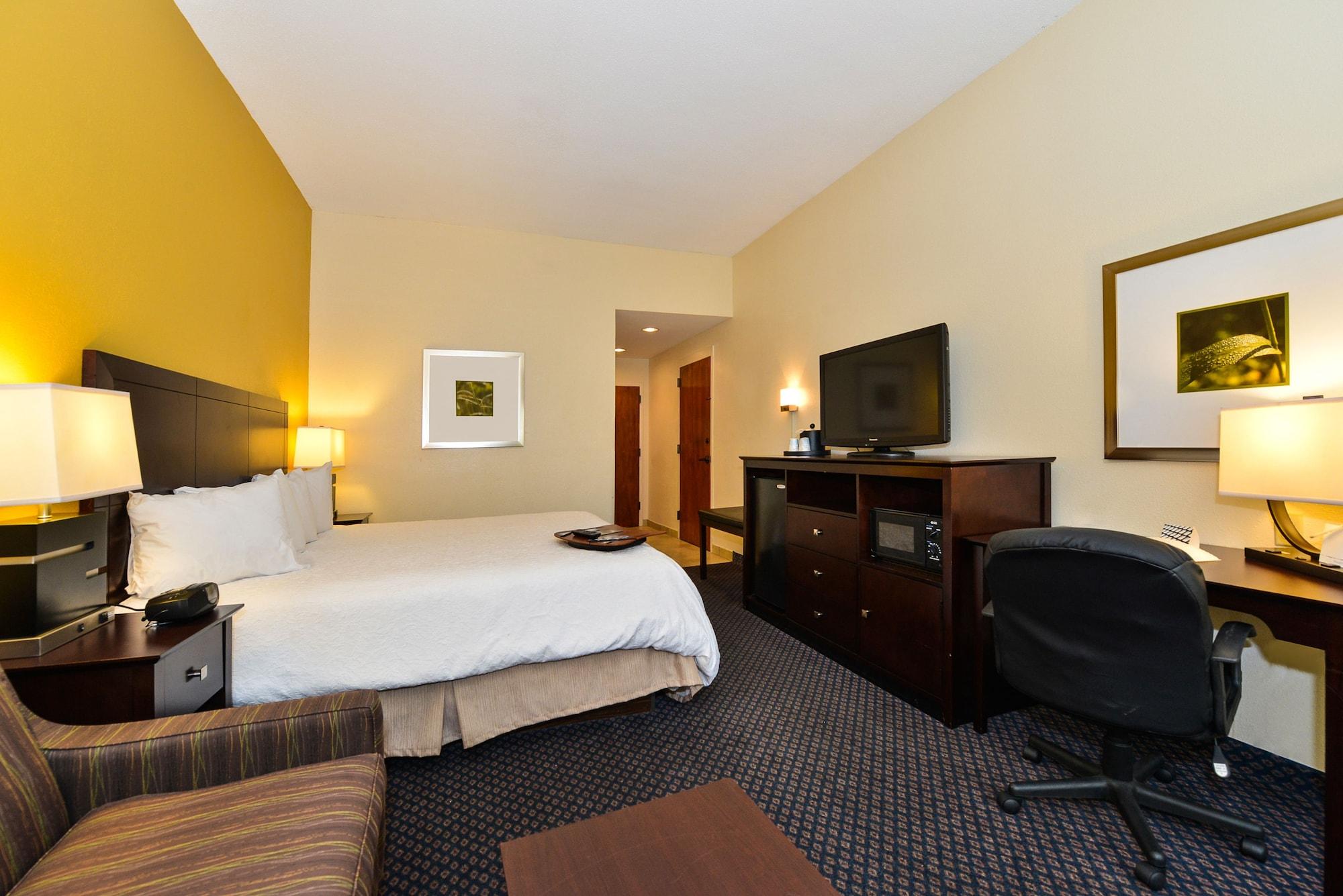 Hampton Inn Petersburg-Fort Gregg Adams Exterior foto
